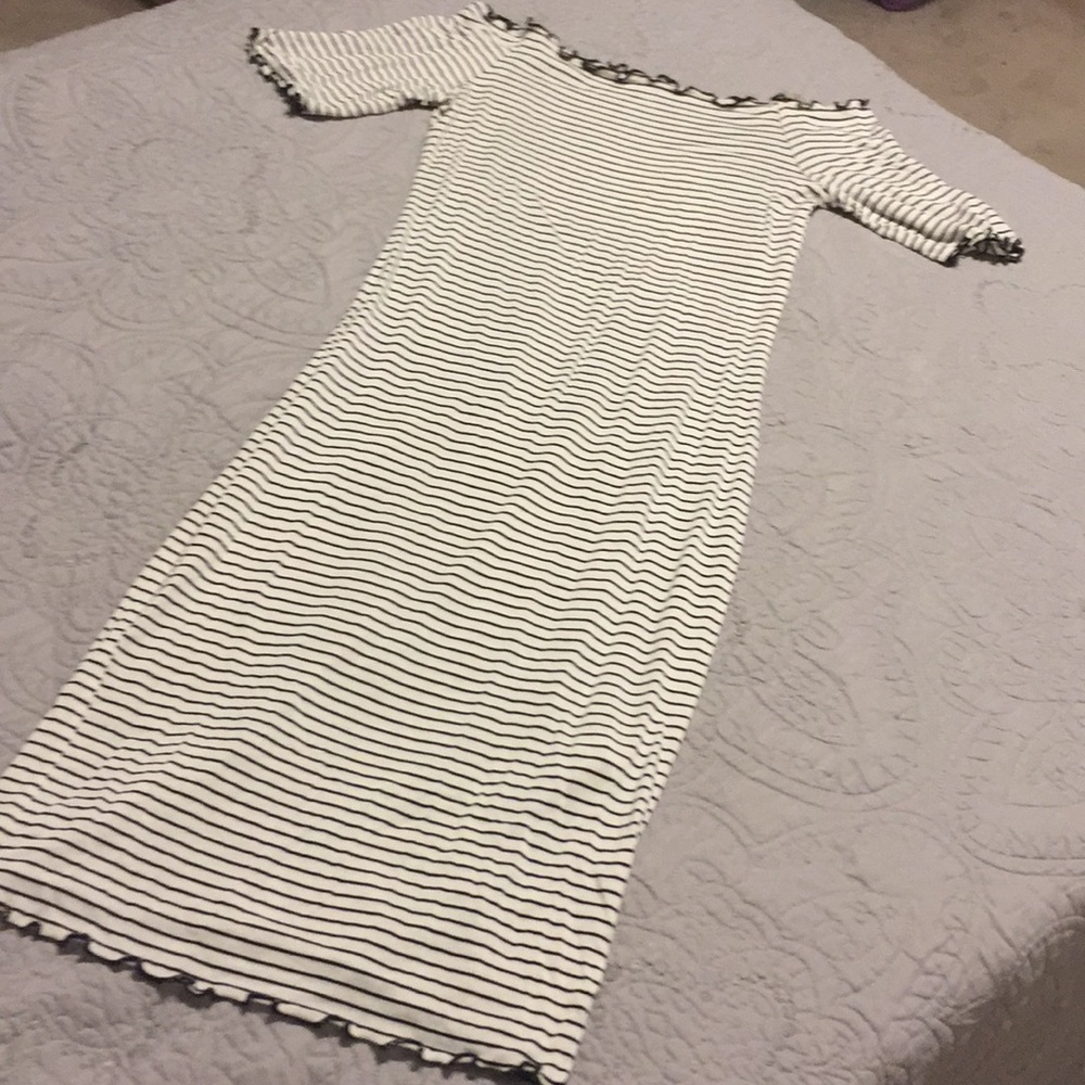 striped bodycon dress